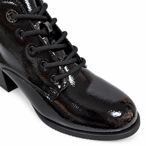 Дамски боти в черен лак- Klodi Black 12368
