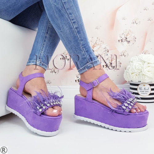 Дамски сандали на платформа в лилаво