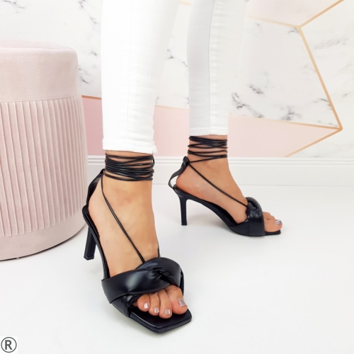 Дамски елегантни сандали в черен цвят- Steysi Black